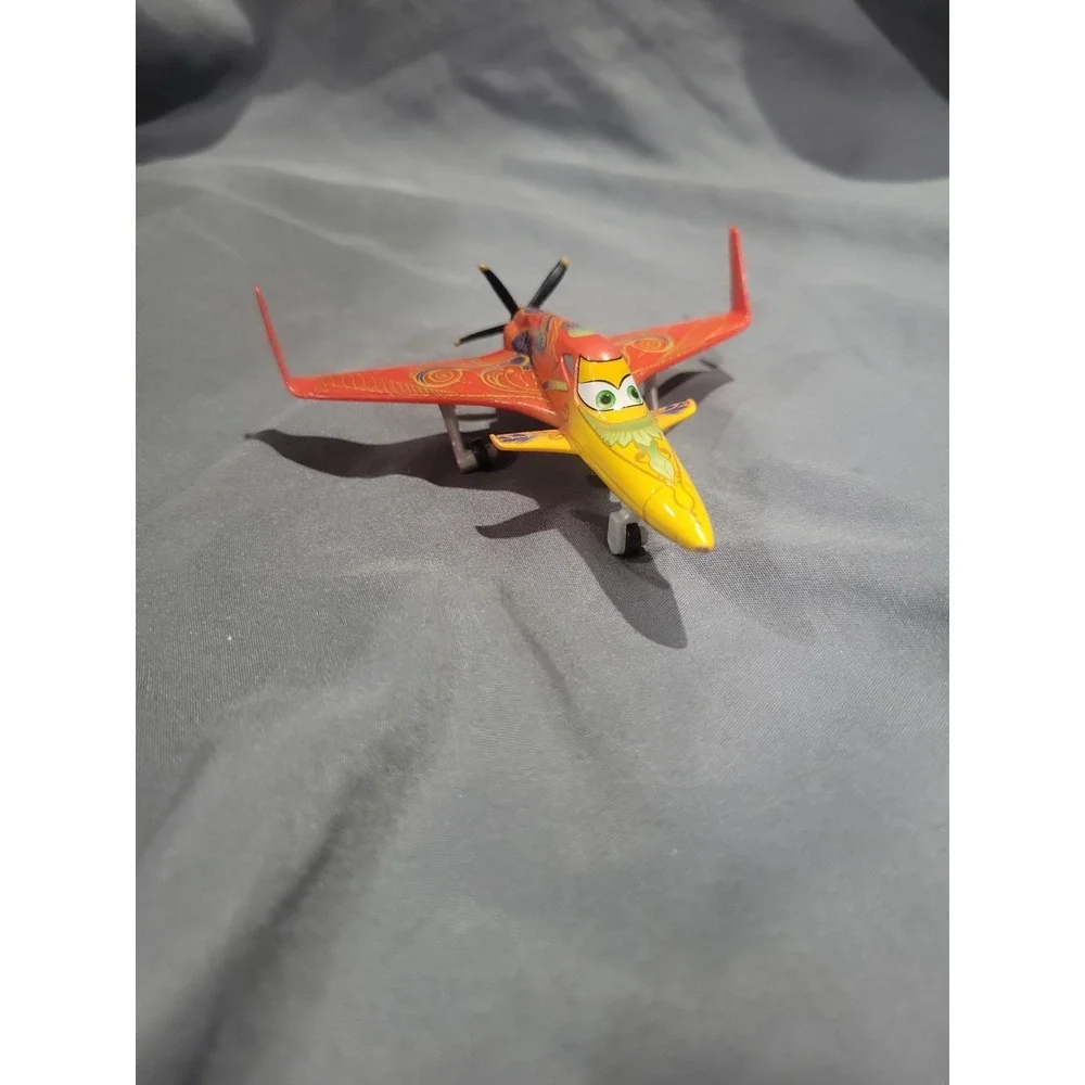 Disney Planes Ishani 2013 1:55 Diecast Plane Pixar Cars Mattel Aircraft